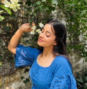 Kashika Sisodia Instagram - A Real Life Naina I am 🦋✨