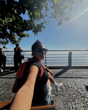 Katia Palma Instagram - Que lindo é o Rio de Janeiro 💚💛
brigada! Regreso ya ya ya por mais caipiriñas🥳🥳🥳🥳