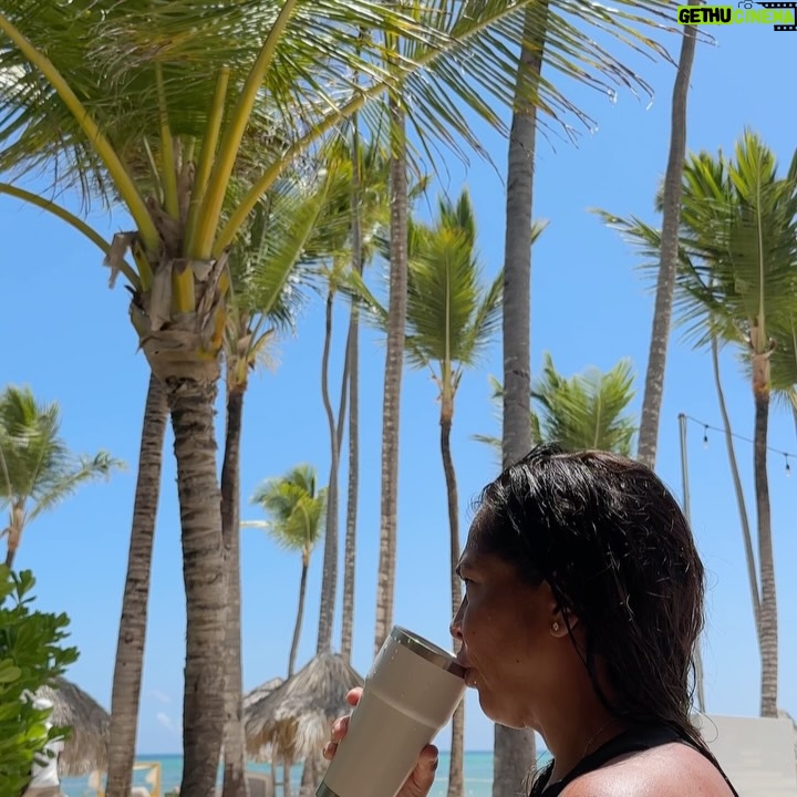 Katia Palma - 19.7K Likes - Entre videos y jarana lo riiiiico que es PuntaCana.🇩🇴🇩🇴🇩🇴! #cumple #sol #ig #bfpamela #seacaboJulio @meliapuntacanabeach
