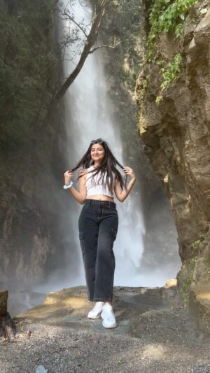 Kaushiki Chopra Instagram - Fav. Place 💖🥹
.
.
.
.
.
.
.
#reelsindia #reelsinstagram #trending #explore #foryou