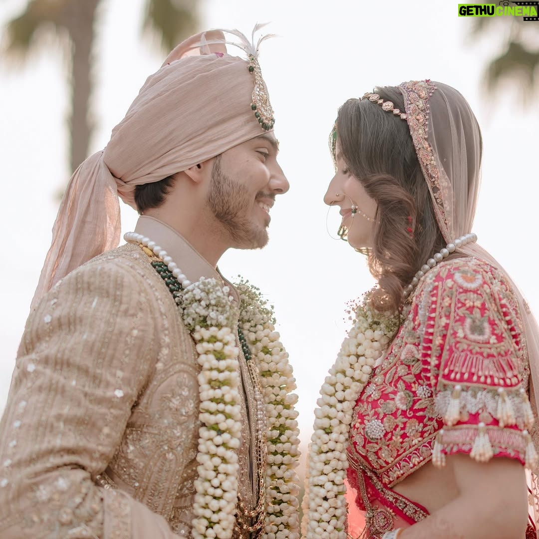Kaushiki Chopra - 3.1K Likes - Forever begins here ❤️💍🧿
.
.
.
@ssunnychoppra ❤️ @ms.kaushiki