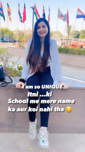 Kaushiki Chopra Instagram - Tag a Unique Person 😀
.
.
.
.
.
.
.
#reels #trending #explore #foryou