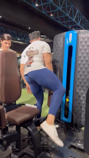 Kavy Instagram - Never underestimate the power of Gym Girl