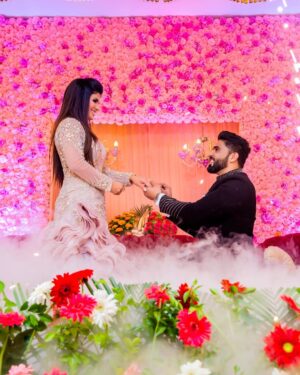Kavy Instagram - 💖
.
.
#kavyang #couplegoals #engagement #engagementphotos #picoftheday