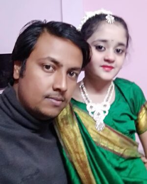 Kavya Yadav Instagram - Mera Jag Sara Ho Tum🤍🫶🏻Papa And Then Vs Now😍