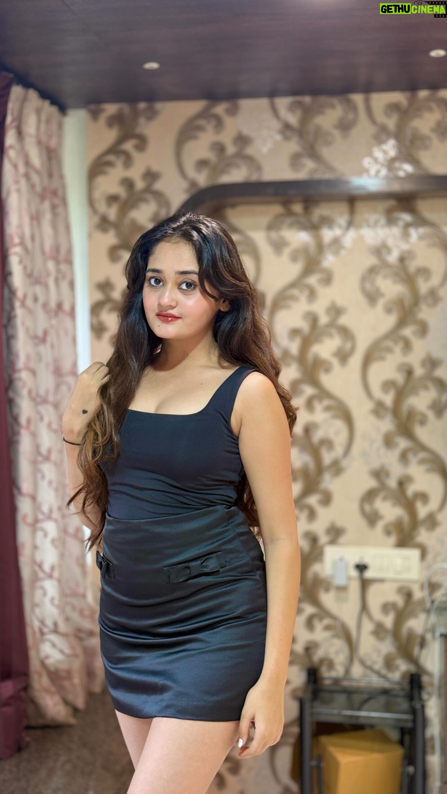 Kavya Yadav - 139.3K Likes - As Always I’m Late For This Trend🙈✌🏻Sorry

#bindasskavya #gurr #reelitfeelit❤️❤️