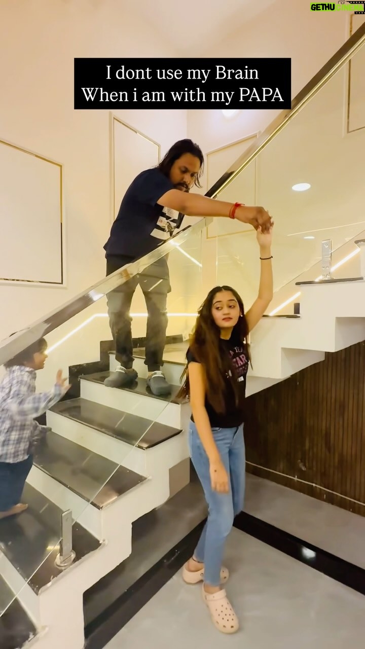 Kavya Yadav - 143.6K Likes - I dont use my brain when i am with my PAPA #bindasskavya