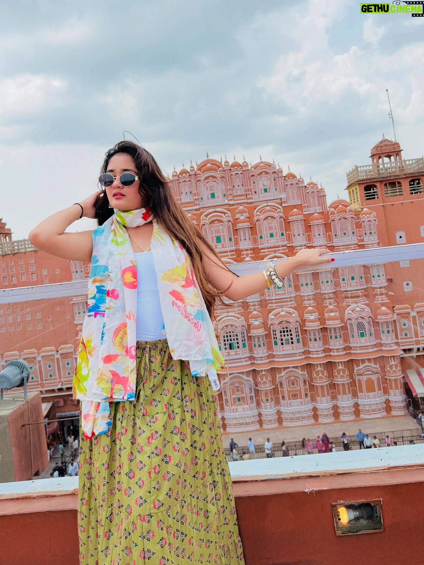 Kavya Yadav - 138.4K Likes - Caption…. Batao?🤍🫶🏻✨