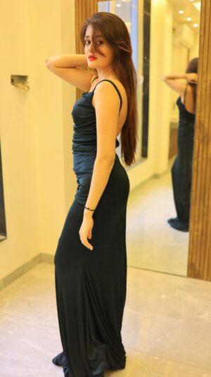 Kavya Yadav Instagram - Ahista Ahista❤️🔥🫶🏻💫