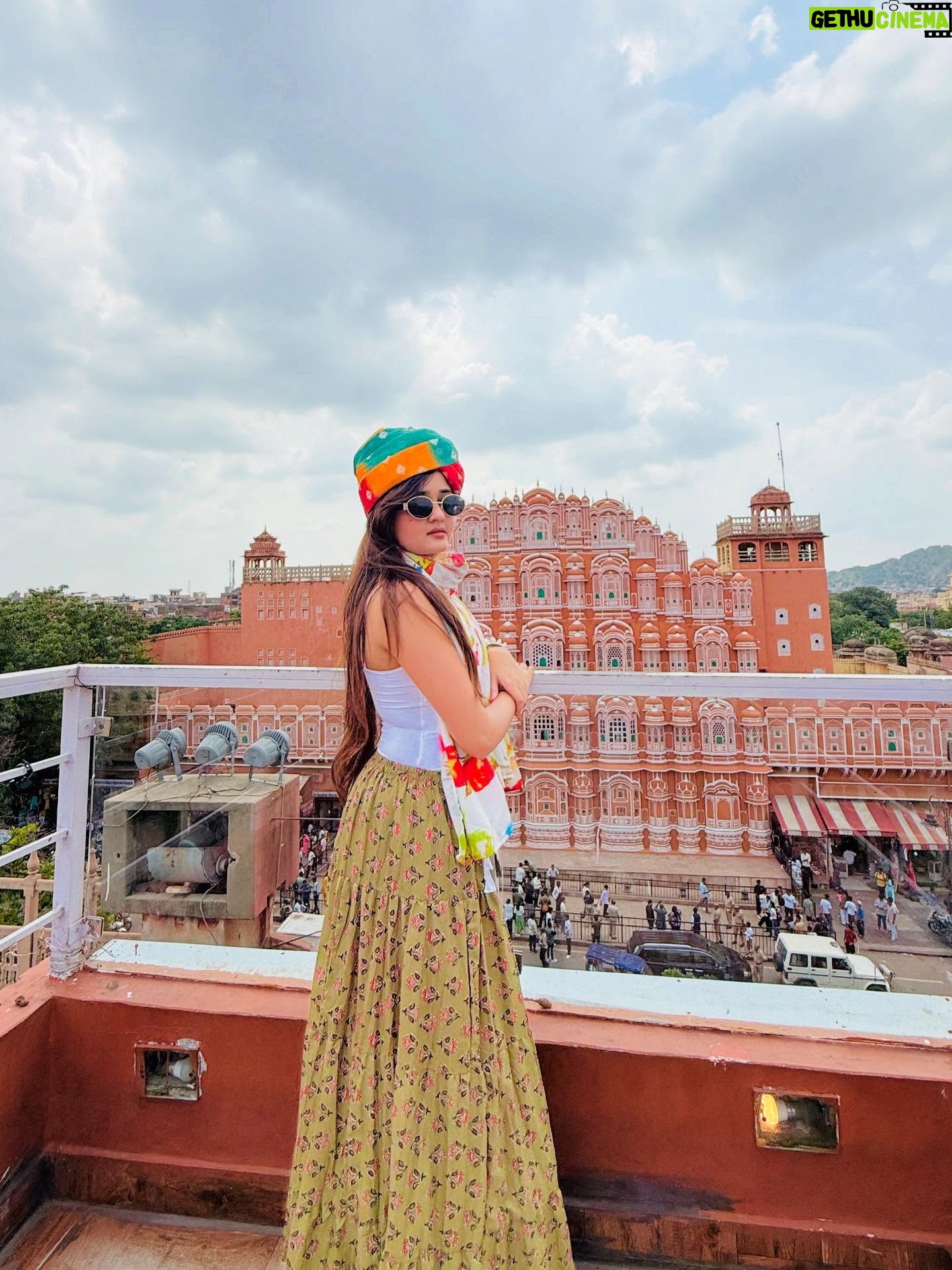 Kavya Yadav - 138.4K Likes - Caption…. Batao?🤍🫶🏻✨