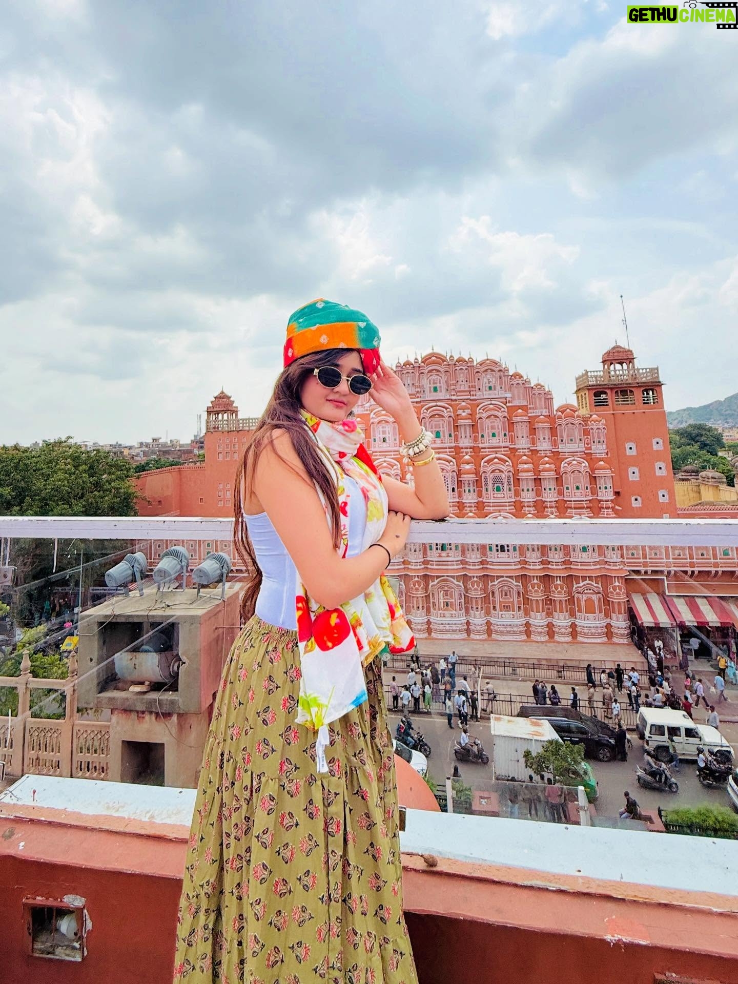 Kavya Yadav - 138.4K Likes - Caption…. Batao?🤍🫶🏻✨