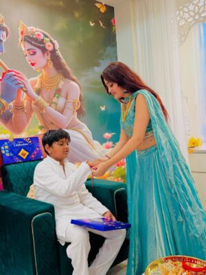 Kavya Yadav Instagram - Happy Rakhshabandhan Mera Pyaara Bhai Hamesha Khush Raho❤️Love You So Muchh Bachhhe