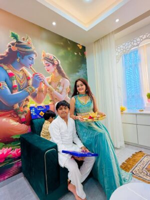 Kavya Yadav Instagram - Happy Rakhshabandhan Mera Pyaara Bhai Hamesha Khush Raho❤️Love You So Muchh Bachhhe