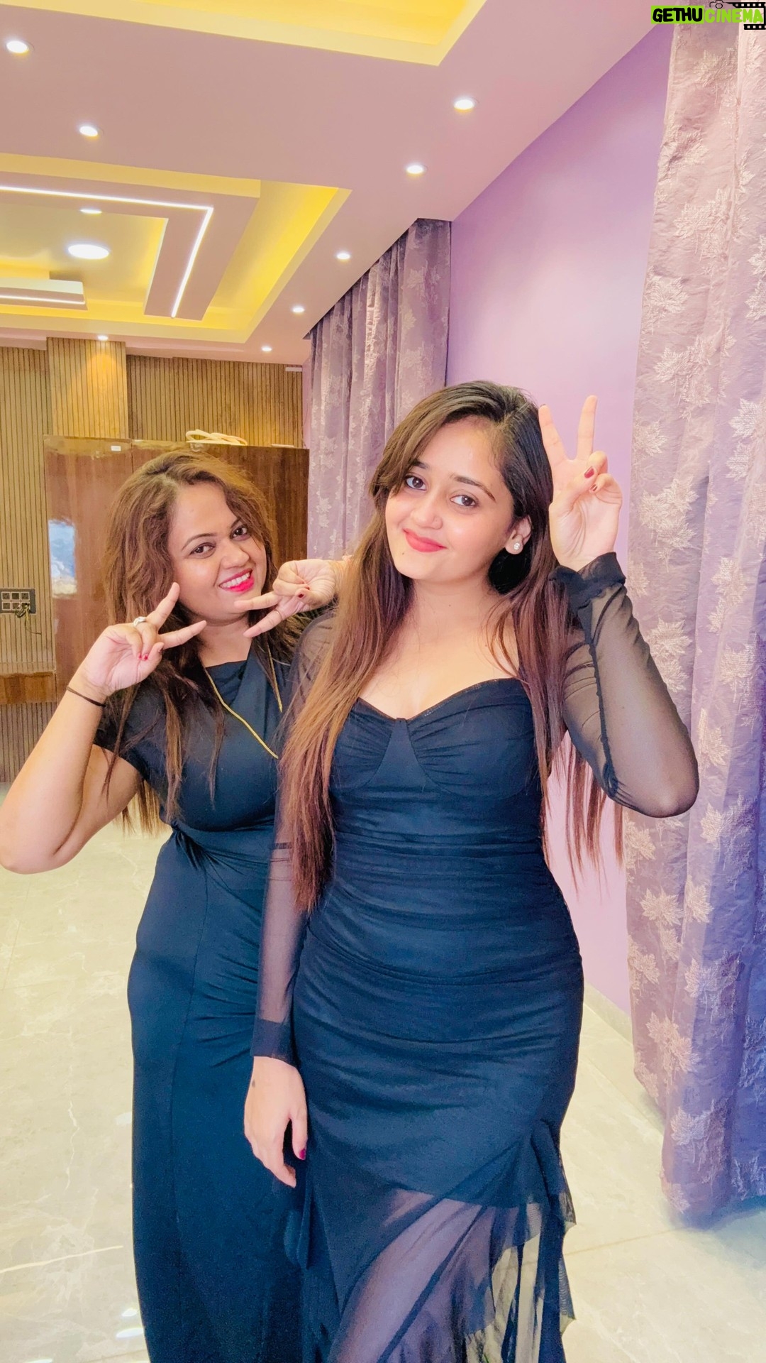 Kavya Yadav - 235.3K Likes - Aakhiyaa Tu Mila Le Raja😛🙈
