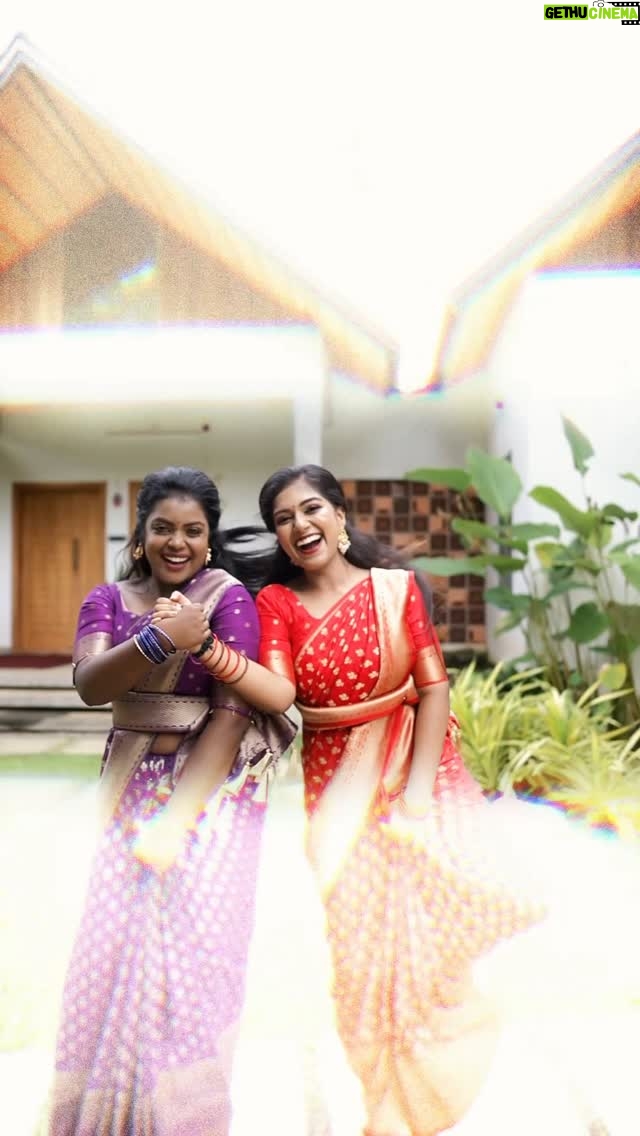 Keerthana Ravindran - 13.6K Likes - Kondaattam daaa 🔥 with @_vrindagirish_ 💞
VC @akhil_a_r_photography 
SAREE @haute_couture_2024 
Blouse stitched by @_olives_boutique_ 
Mua @shiji_das_
