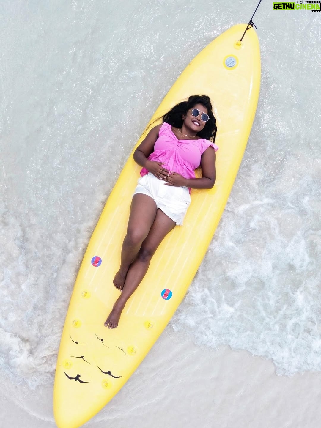 Keerthana Ravindran - 11.8K Likes - Glimpses of the best day in Pattaya 🏝️ Thailand 🇹🇭

The tour began at 8:30 AM and ended by 4:30
PM

Inclusions: Day trip to Hard Tien Beach,tour guide,Return shared hotel transfers from Pattaya,Speed boat transfers,Lunch,Clear kayak,Stand-up paddle board

Complimentary drone photos & video,3-min jet ski ride, 3-min banana boat ride, 1 round of parachute, Life vest,Towel,Drinking water and Insurance

- ��Cost: 3.9K - 5.2K per person

- ��I booked it via @headout and it was worth every penny. If you're visiting Thailand, I highly recommend doing this Koh Larn island Day tour with Headout!

[Pattaya photo shoot, Thailand travel, poses for beach , coral island tour, koh larn island, pattaya, thailand ]

#headoutforcreators #travellady #thailand