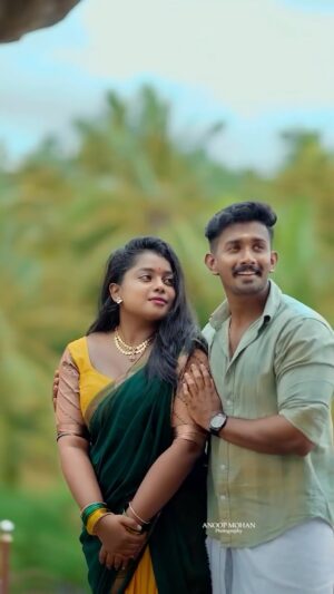 Keerthana Ravindran Instagram - ദ്വാദശിയിൽ 💚💛
🎥 ✂️🎨 @iamanoopmohan 📈
Costume @ek_design_s
.
.
.
.
#kerala #trending #kochi #malayalam #trendingreels #explorepage #trendindia #tamil #kollam #india #trendindia