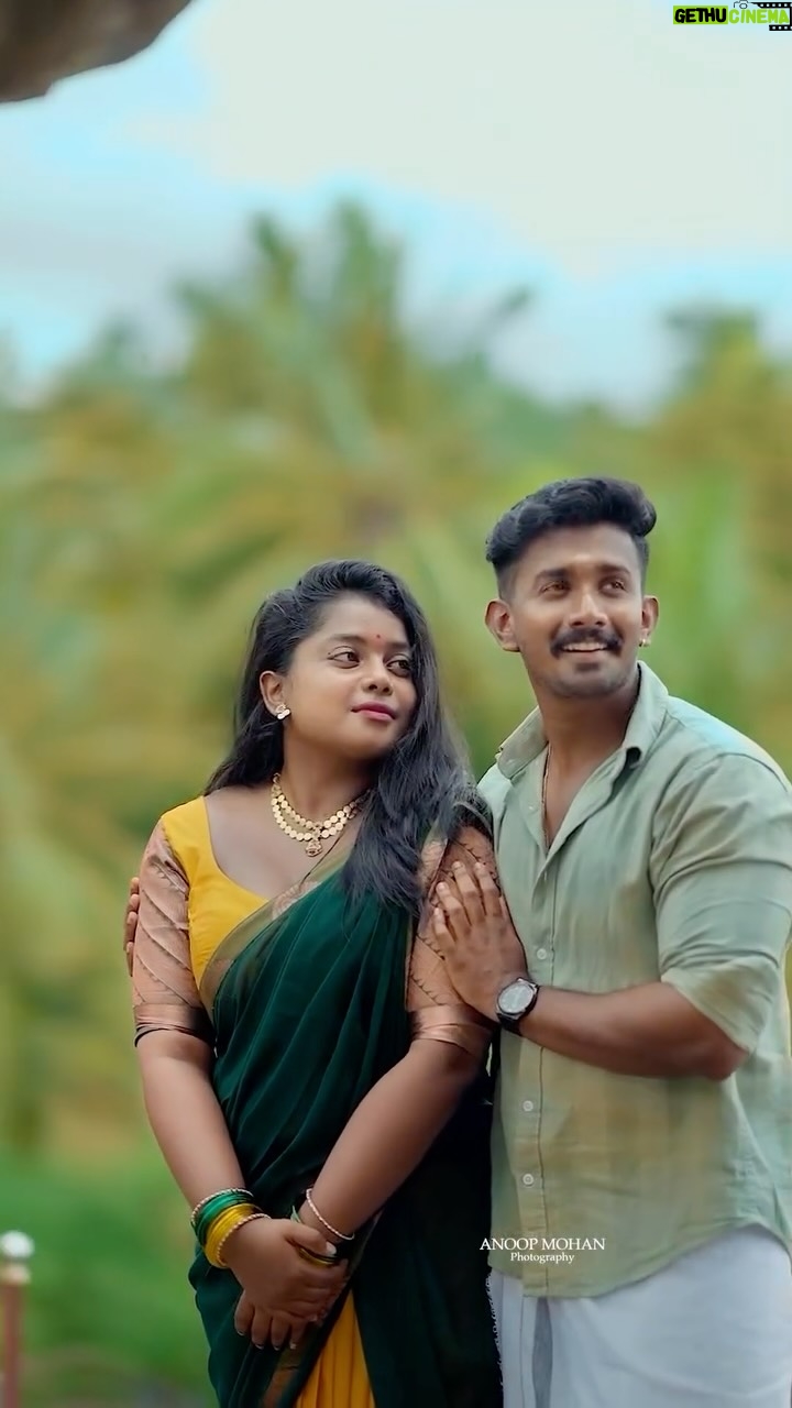 Keerthana Ravindran - 37.7K Likes - ദ്വാദശിയിൽ 💚💛

🎥 ✂️🎨 @iamanoopmohan 📈
Costume @ek_design_s 
.
.
.
.
#kerala #trending #kochi #malayalam #trendingreels #explorepage #trendindia #tamil #kollam #india #trendindia