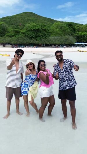 Keerthana Ravindran Instagram - Finally group chat Pattaya trip yaadharthyamayi 😂🏝️ @neeraj_prasad_, @jestingeorgeofficial, @unni_maanga