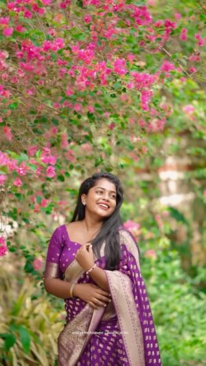 Keerthana Ravindran Instagram - Njaano saree o!? 😌😉 Saree from @haute_couture_2024
Blouse stitched by @_olives_boutique_
VC @akhil_a_r_photography
Cuts @magicxl_mutes