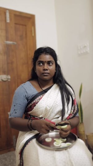 Keerthana Ravindran Instagram - Ippo vangeelel pinne eppolaa 😪 @ideal_homeappliances_ l ippo PONNONAM aanu 🌼
 Get prizes worth 10 Crores from Ideal Home Appliances showrooms on AUGUST 28-SEPTEMBER 1 via Ponnonam SALE

[ ideal home appliances, home appliances offers in trivandrum, trivandrum kerala, attingal, nemom, varkala, kowdiar, neyyattinkara, kattakkada, offers in trivandrum, thiruvananthapuram, whats around thiruvananthapuram, trivandrum, ac offer in trivandrum, refridgerator, tv, washing machine, onam, offers]