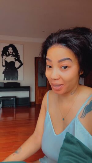 Kelly Khumalo Instagram - BoMakhi I NEED YOUR HELP… the matric dance is on the 10th OF OCTOBER 2025 anything you can assist with will be highly appreciated. email talent@limitlessideasagency.co.za or call 27 60 295 3226 Thank you in advance 👏🏽❤️