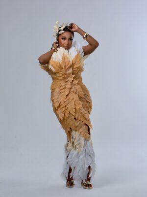 Kelly Khumalo Instagram - Not Every embrace is affection, some are assassination attempts…… As we bloom with a @tn_collectiv face by @makeupbyminkzz9 and captured by @fistoartist #NyamezelaOut #20yearsOfKellyKhumalo tickets available at computicket 👏🏽🐆🤴🏾🐉🧜🏾♀️🌍 #BloomingSeason