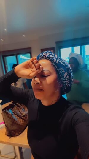 Kelly Khumalo Instagram - In song with my mom 🤴🏾🐆👏🏽