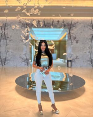 Khanyi Mbau Instagram - Forever a Friday 🌶️✨
Hair: @nywelebelgium