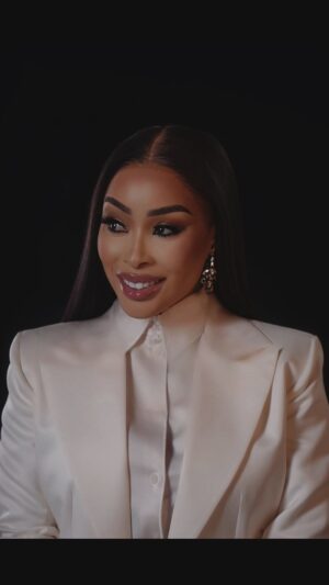 Khanyi Mbau Instagram - To all my GenZ’s the love and attention you give me … the KHANYI CORE has me feeling so over whelmed and my heart is full of love and gratitude.. my entire career brought to life year in and out by all of you is not something I can ignore , thank you all for seeing me. Abundance to all of you my babies 🫴🏽🤍✨ #KhanyiCore
Song : Culo de song - Nguwe feat. Thandiswa Mazwai
Video compiled by @dyl_naidoo