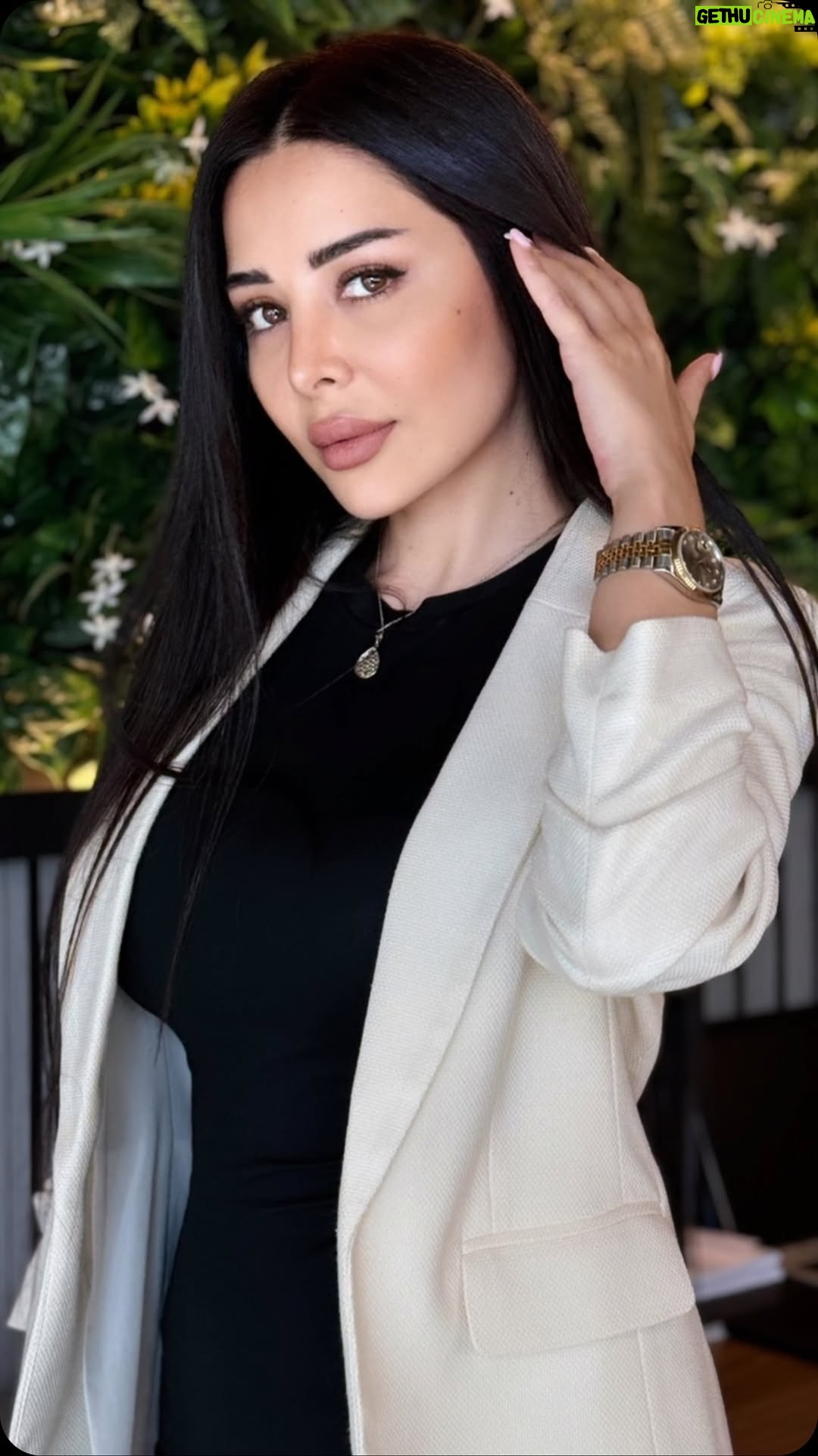 Kholoud Issa - 2.9K Likes - 