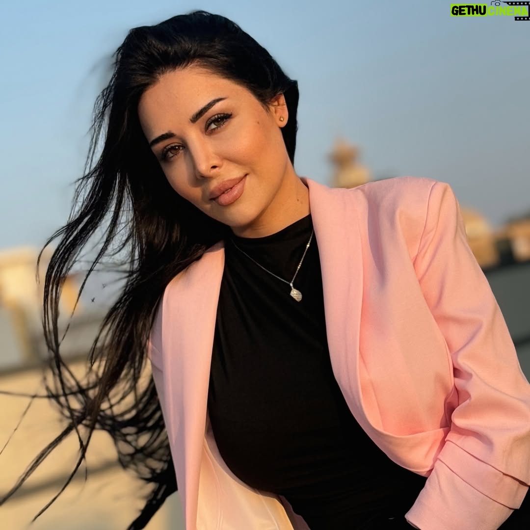 Kholoud Issa - 3.3K Likes - 