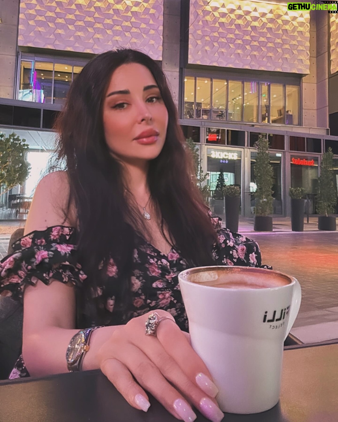 Kholoud Issa - 3.7K Likes - 