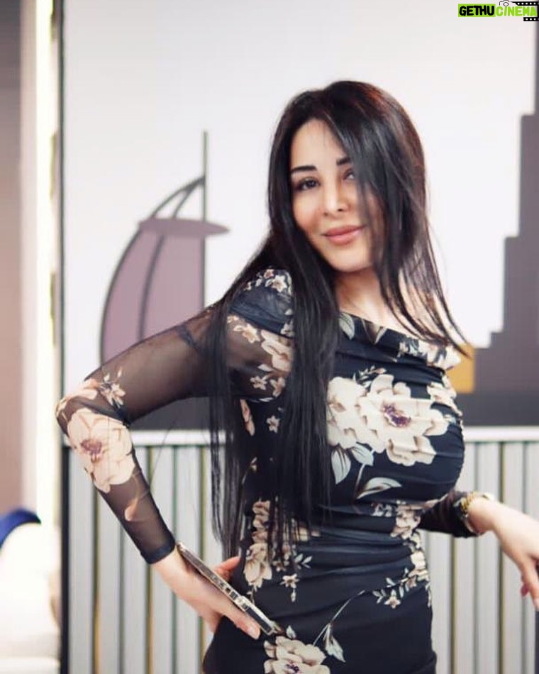 Kholoud Issa - 3.2K Likes - 