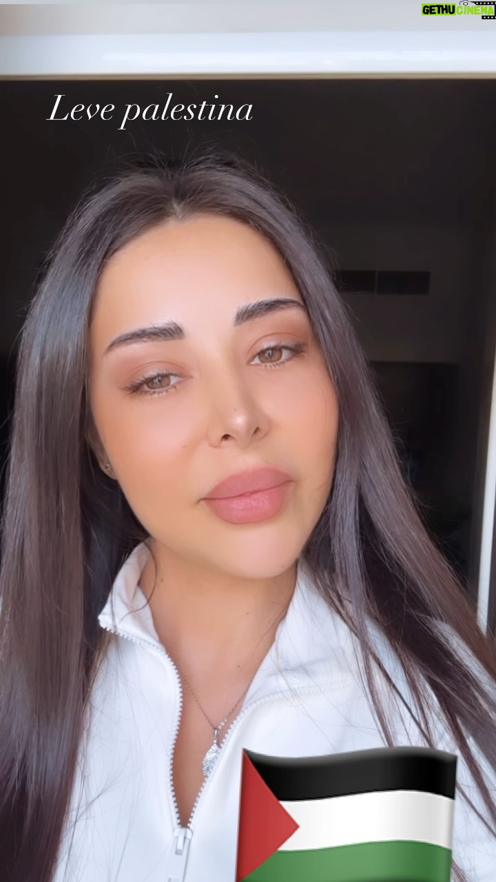 Kholoud Issa - 2.4K Likes - 