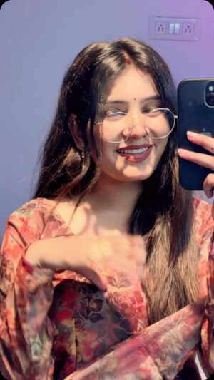 Khushbu Kundu Instagram -