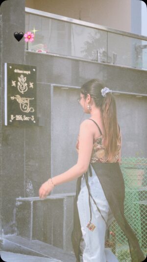 Khushbu Kundu Instagram - Kala suit 🖤🌸