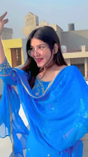 Khushbu Kundu Instagram -