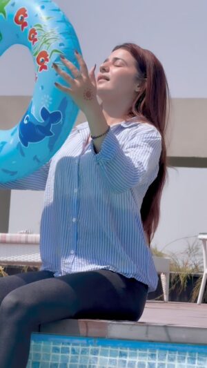 Khushi Baliyan Instagram - Tu Agar samne ho🩵🦋🐟