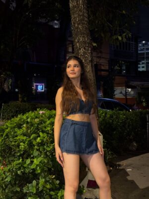 Khushi Baliyan Instagram - “Just me, my energy, and the night full of lights!🧚🏻♀️✨🧿