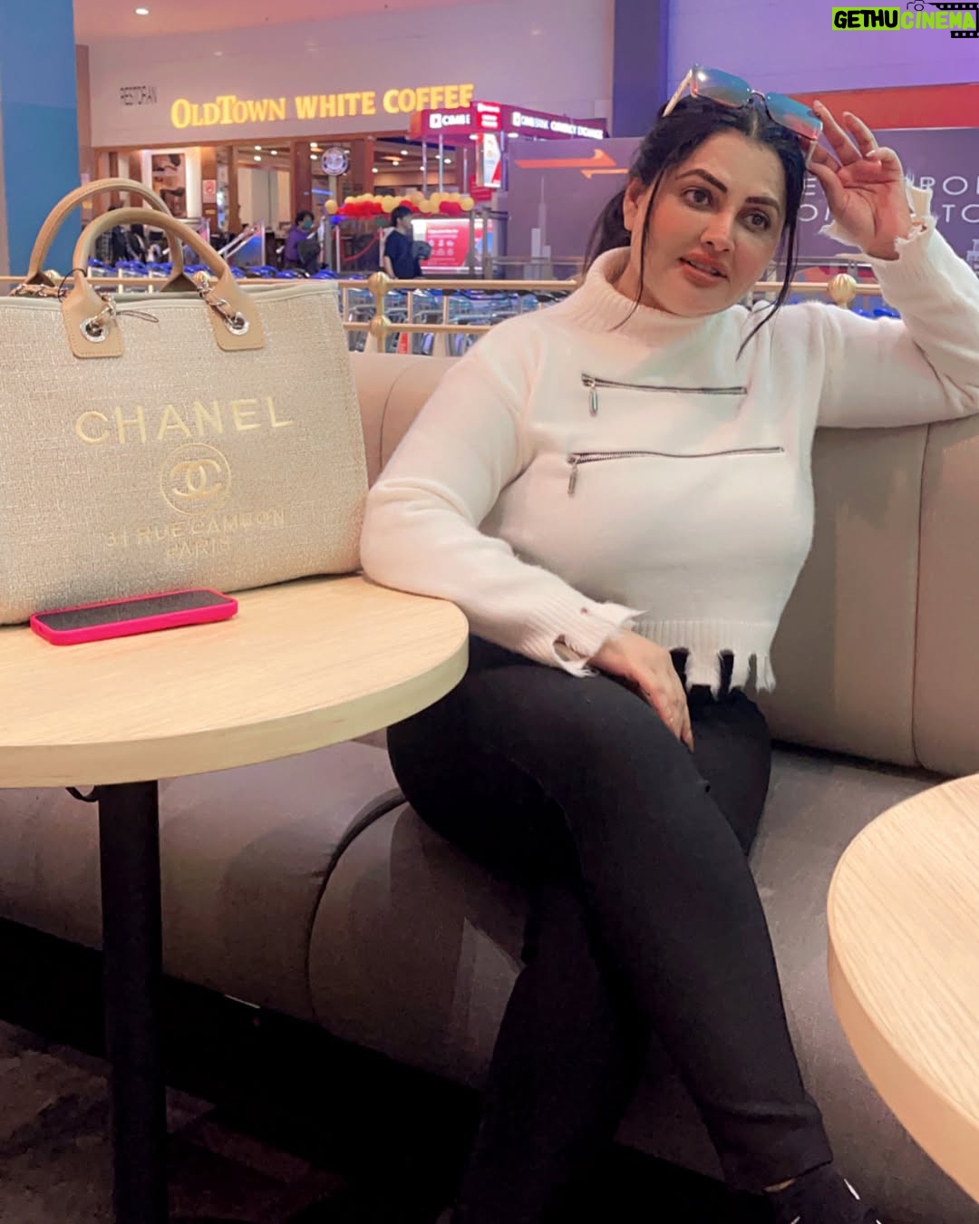 Khushi Gadhvi - 68.9K Likes - 2025 Energy ⬇️

Big Dreams… healthy boundaries ….lodaded bank account … healthy relationships…friends family LoVe this year is Less about resolutions and more about revolutions-for me -small, meaningful changes that shift everything.
A whole lot of self compassion . Travelling - & bucket list has much and lot more ..
This year is MY year these energy will do whatever the HEll i want 🤣
resolution is to embrace my villain era 🤫😇🧿❤️😇 #khushigadhvi #