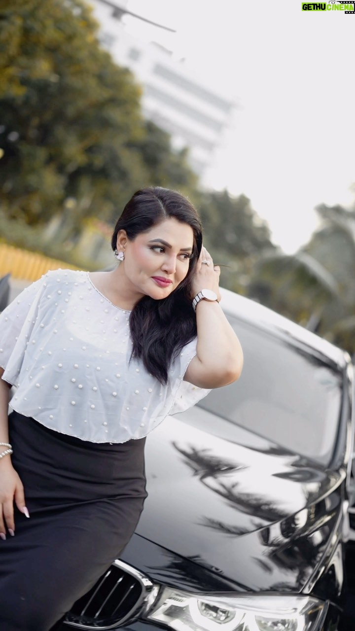 Khushi Gadhvi - 27.3K Likes - rare gem in a sea of similarities.🧿 #khushigadhvi