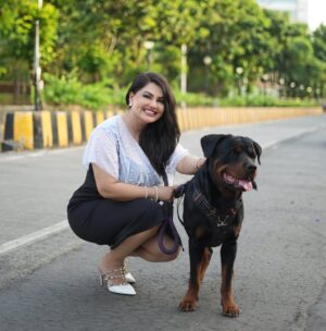 Khushi Gadhvi Instagram - Happiness is my default setting.♾️
.
.
.
#khushigadhvi #doglover #dogsofinstagram #doglife #dogphotography #dogoftheday