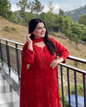 Khushi Gadhvi Instagram - Classy, bossy and fabulous, she’s not just beautiful. She’s a masterpiece👸🏻a woman who knows her worth ❤️🧿
.
.
Beautiful property near Nainital, Mukteshwar hills A brand-new property, beautifully made from inside with all the facilities … like indoor games,food by the hill view…bonfire knights with barbeque …, and much more what I mean is everything under one roof for a family trip, bachelor trip or trip with friends, you can go out there with the whole gang or just a couple whatever suits you …and not to forget excellent weather what a chill feel …must try this place 👩❤️👩10 out of 10 i highly recommended for a group trip @uptownkingdom thank you for having us we loved every bit of it ❤️🍾🍻
@newcreek.pr