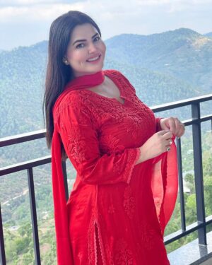 Khushi Gadhvi Instagram - Classy, bossy and fabulous, she’s not just beautiful. She’s a masterpiece👸🏻a woman who knows her worth ❤️🧿
.
.
Beautiful property near Nainital, Mukteshwar hills A brand-new property, beautifully made from inside with all the facilities … like indoor games,food by the hill view…bonfire knights with barbeque …, and much more what I mean is everything under one roof for a family trip, bachelor trip or trip with friends, you can go out there with the whole gang or just a couple whatever suits you …and not to forget excellent weather what a chill feel …must try this place 👩❤️👩10 out of 10 i highly recommended for a group trip @uptownkingdom thank you for having us we loved every bit of it ❤️🍾🍻
@newcreek.pr