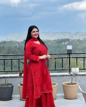 Khushi Gadhvi Instagram - Classy, bossy and fabulous, she’s not just beautiful. She’s a masterpiece👸🏻a woman who knows her worth ❤️🧿
.
.
Beautiful property near Nainital, Mukteshwar hills A brand-new property, beautifully made from inside with all the facilities … like indoor games,food by the hill view…bonfire knights with barbeque …, and much more what I mean is everything under one roof for a family trip, bachelor trip or trip with friends, you can go out there with the whole gang or just a couple whatever suits you …and not to forget excellent weather what a chill feel …must try this place 👩❤️👩10 out of 10 i highly recommended for a group trip @uptownkingdom thank you for having us we loved every bit of it ❤️🍾🍻
@newcreek.pr