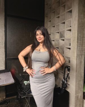 Khushi Maheshwari Instagram - Let me distract you💎🎀
BRACELET AND PENDANT BY @khushigems00
