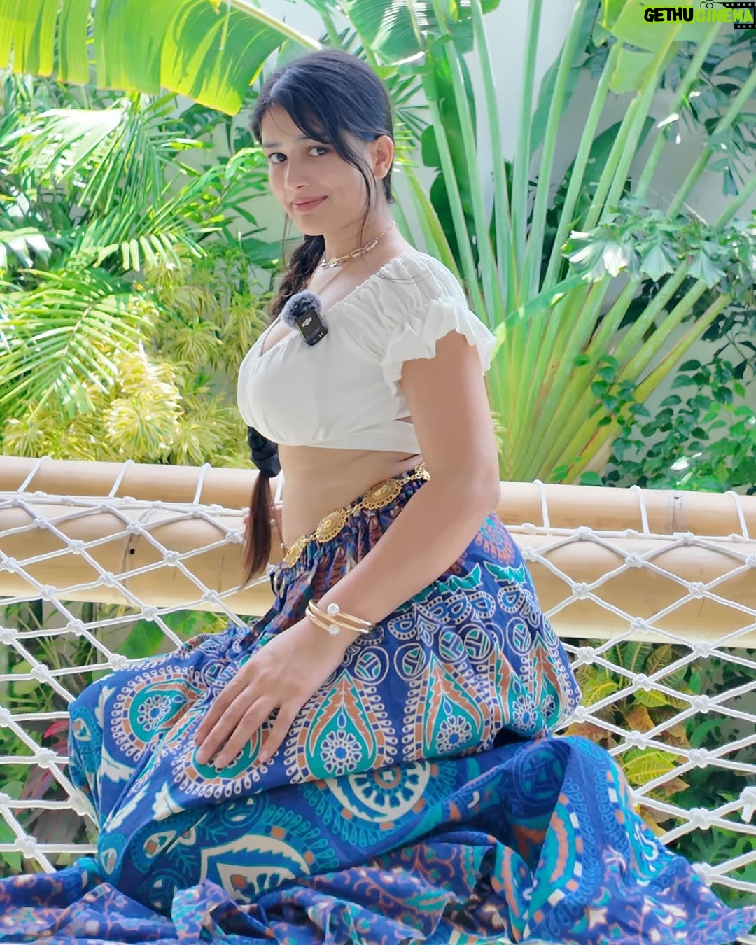 Khushi Maheshwari - 23K Likes - Just Chilling🙈