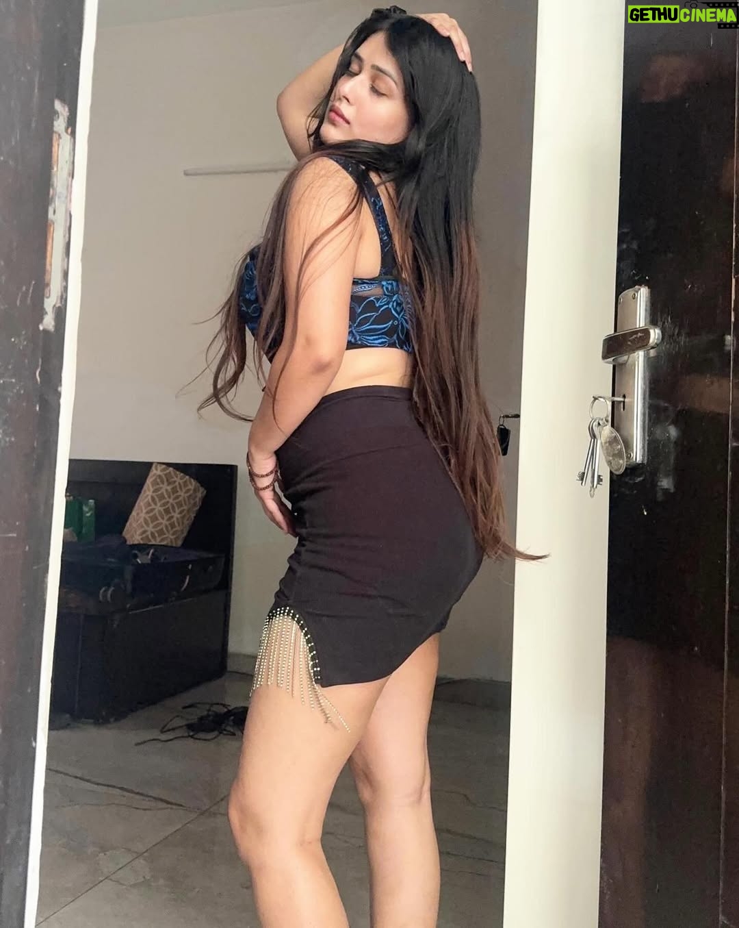 Khushi Maheshwari - 27.5K Likes - Birthday Behaviour! 23💙