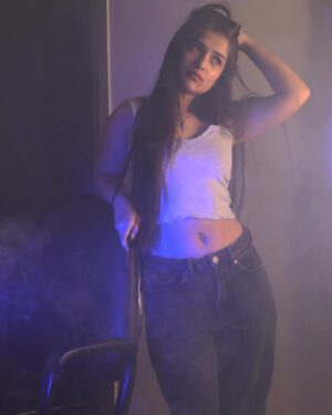 Khushi Maheshwari Instagram - Prove them wrong babe👾